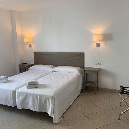 Hostal Tarifa -Recepcion Abierta Las 24H- Buitenkant foto