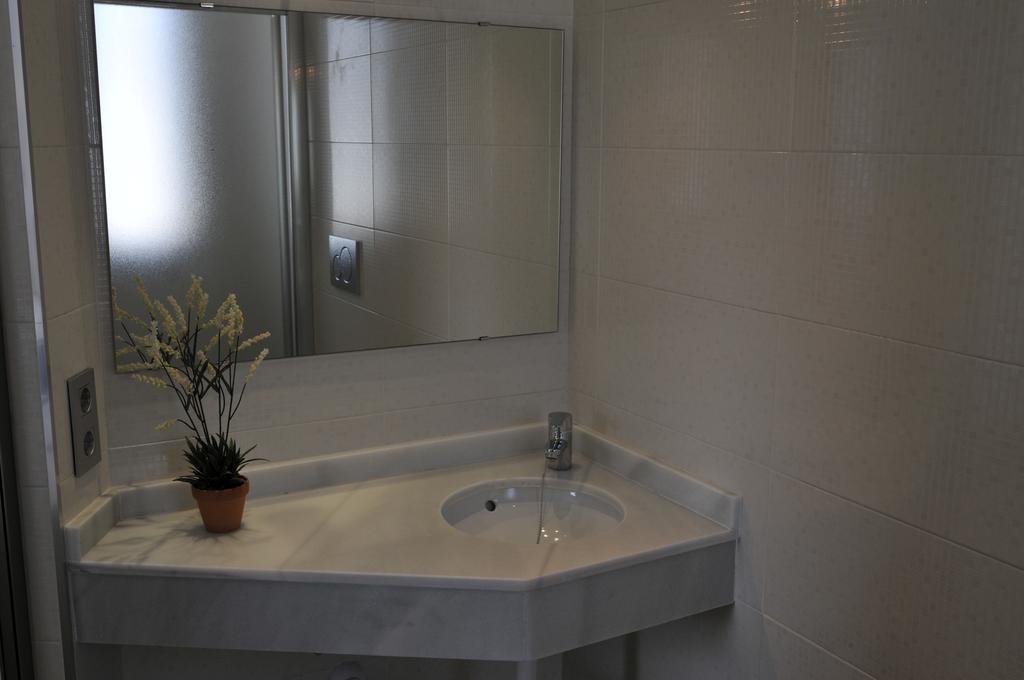 Hostal Tarifa -Recepcion Abierta Las 24H- Kamer foto
