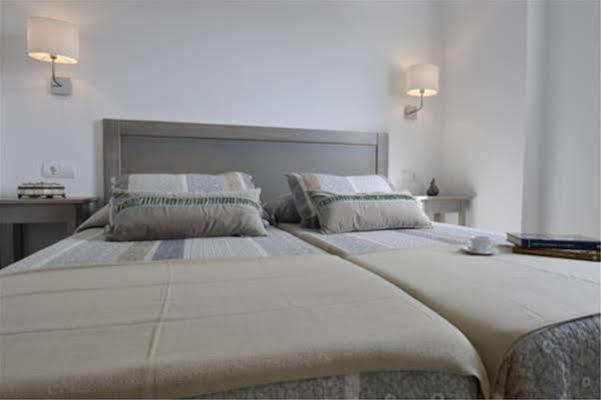 Hostal Tarifa -Recepcion Abierta Las 24H- Buitenkant foto